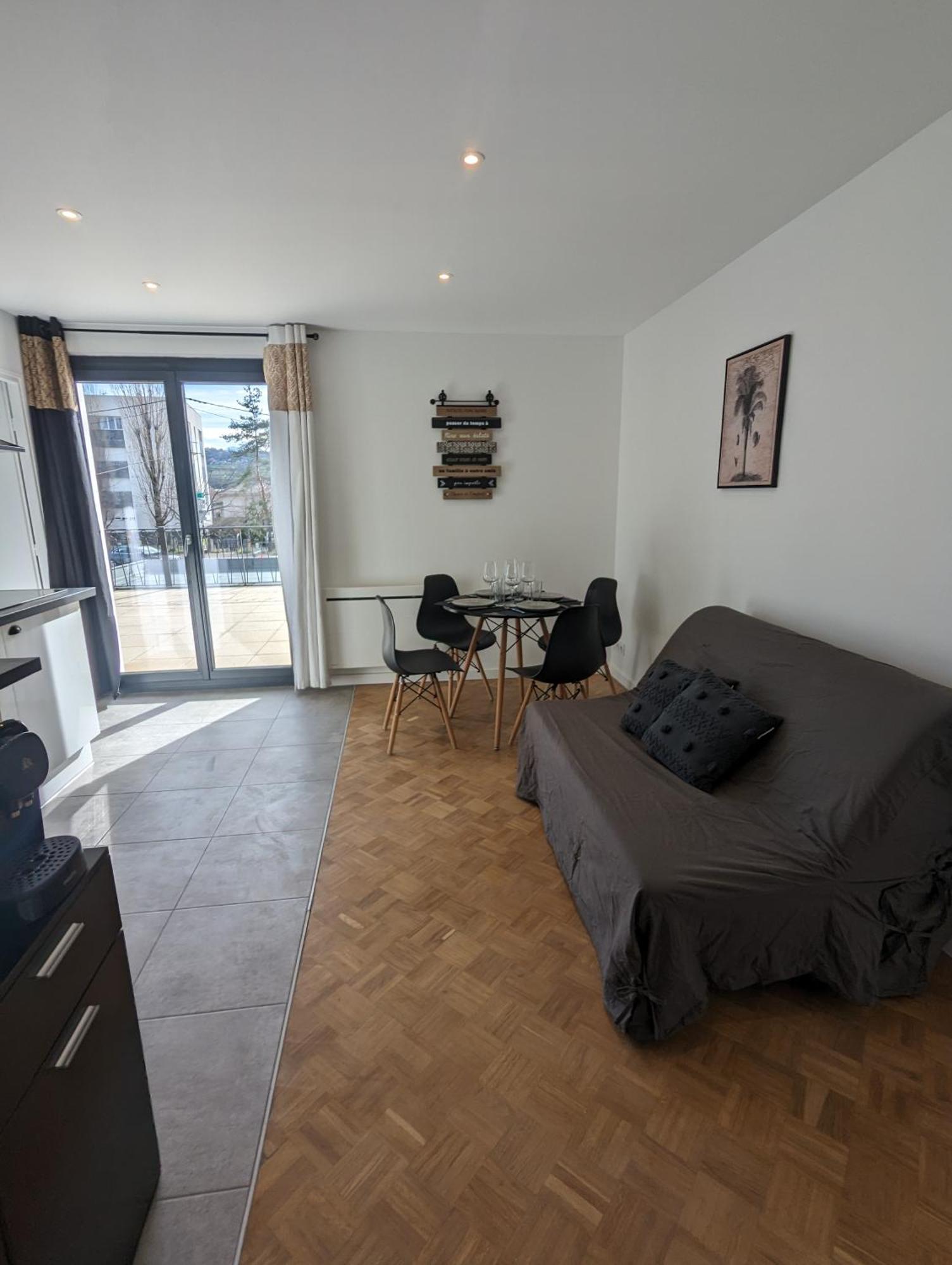 Appartement Cosy Et Moderne - Dent D'Oche à Thonon-les-Bains Extérieur photo