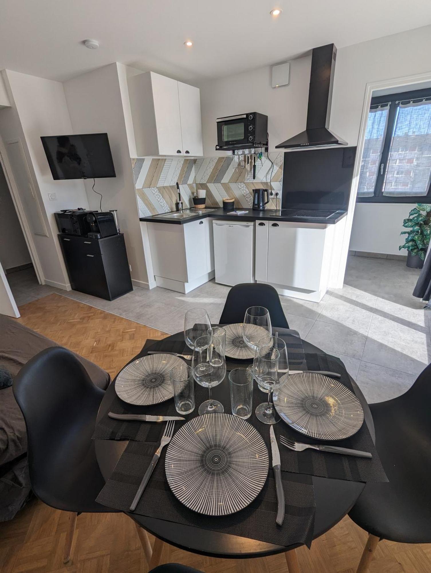 Appartement Cosy Et Moderne - Dent D'Oche à Thonon-les-Bains Extérieur photo